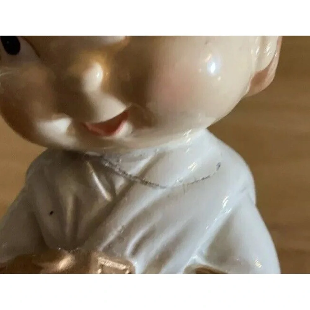 Ceramic‎ Nativity Set Small, 10 Pieces, Unbranded, White And Gold,